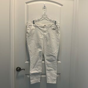 Old Navy Super Skinny Ankle Stretch White Jeans Size 14 Short Women’s 👖